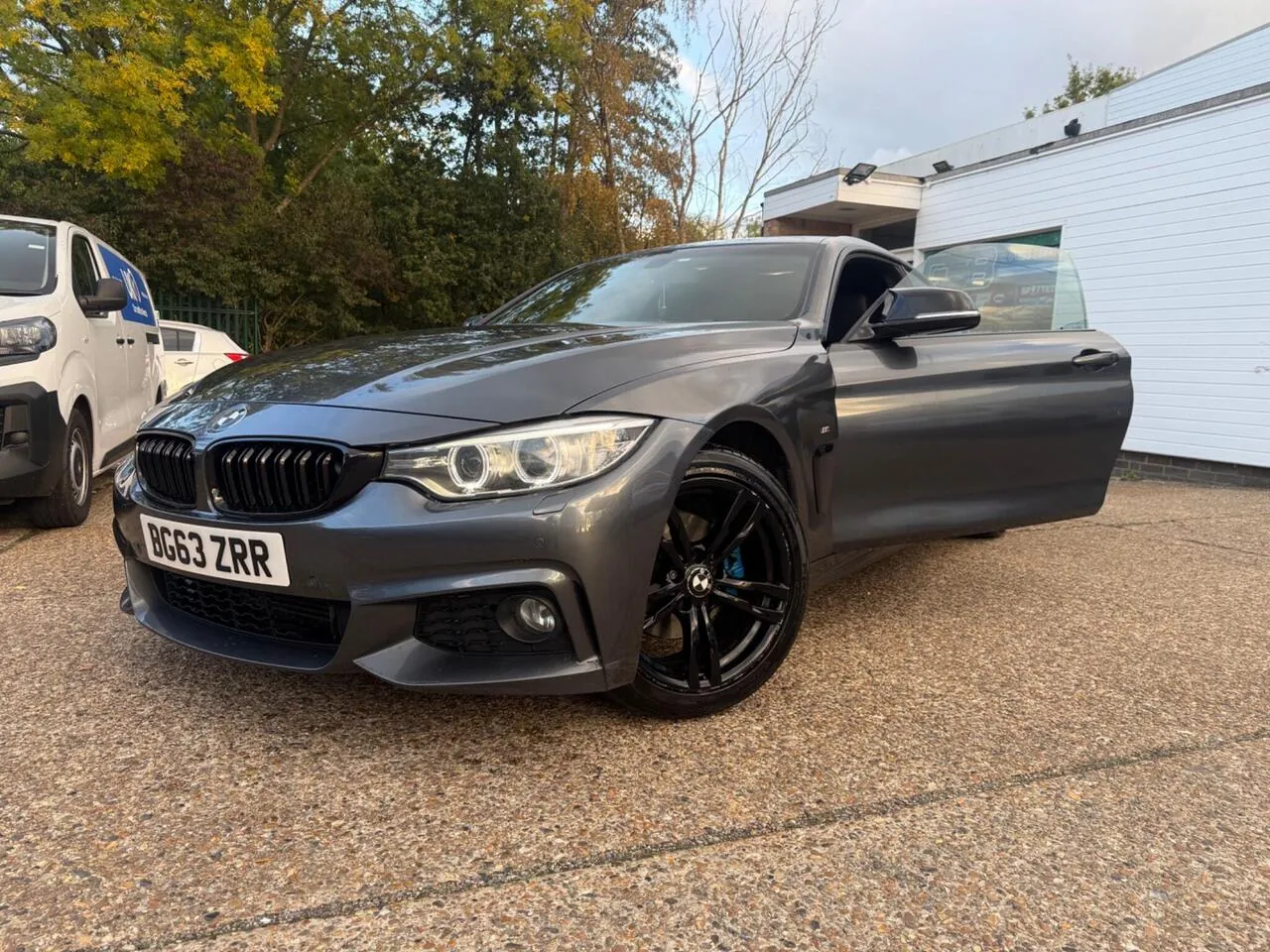 BMW 4 Series 2013 photo 2