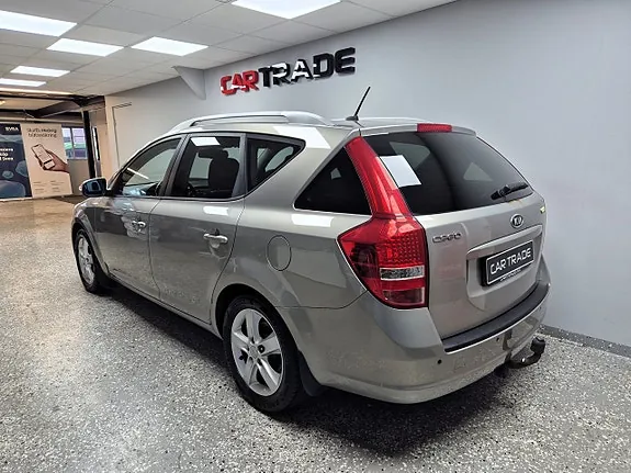 Kia Ceed 2011 photo 4