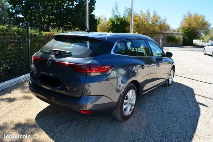 Renault Megane 2022 photo 4