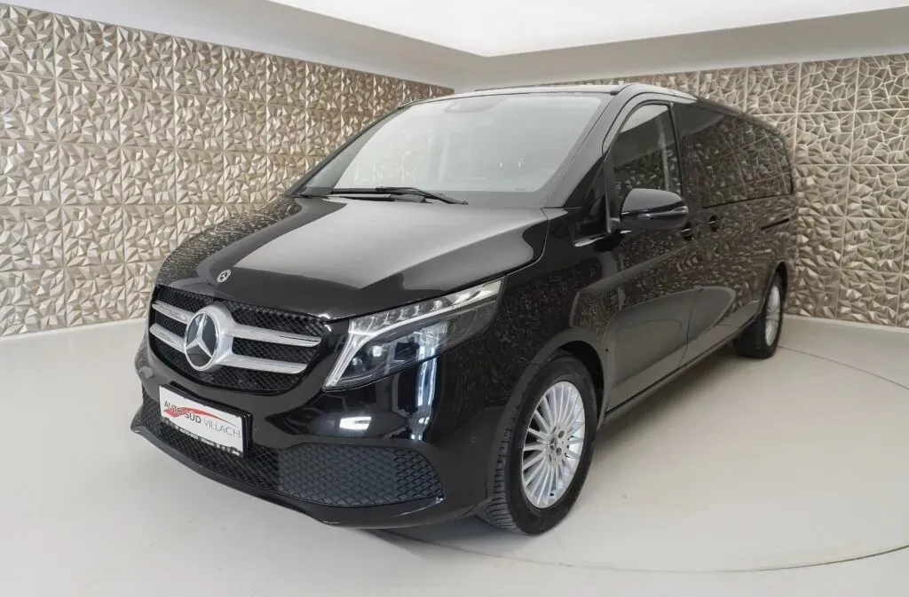 Mercedes-Benz V-Class 2023 photo 2