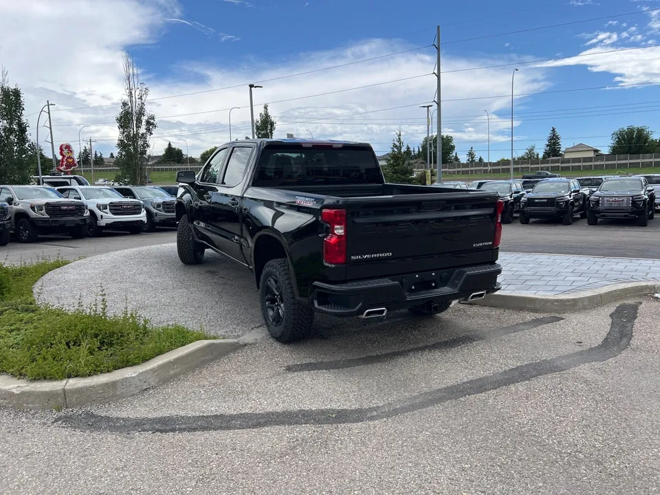 Chevrolet Silverado 1500 2026 photo 4