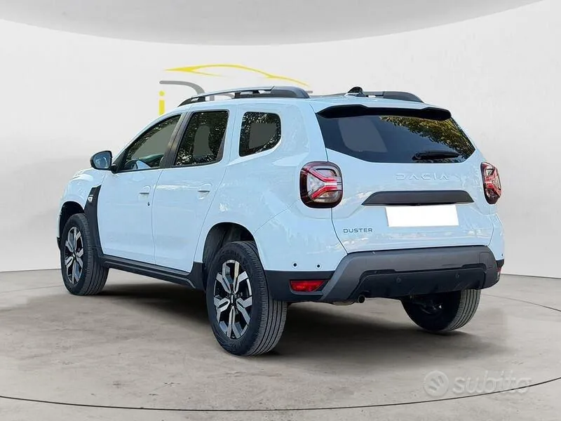 Dacia Duster 2023 photo 4