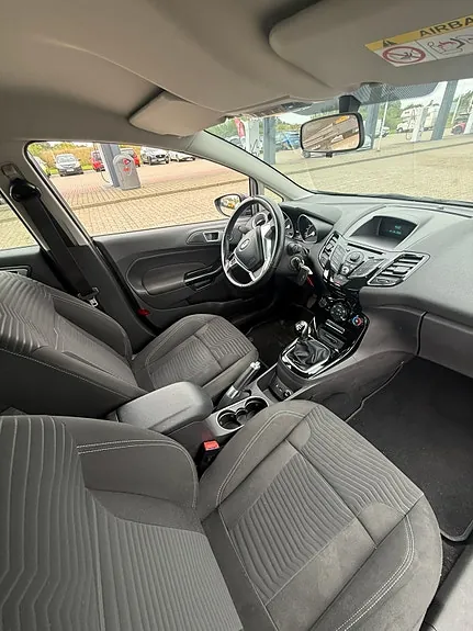 Ford Fiesta 2014 photo 5