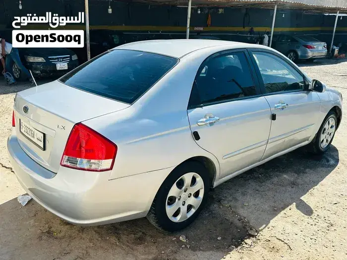 Kia Cerato 2007 photo 2
