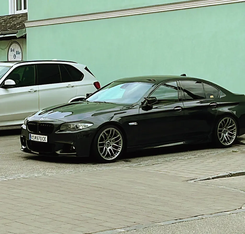 BMW 5 Series 2010 photo 3