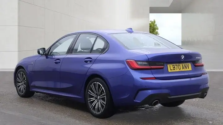 BMW 3 Series 2020 photo 3