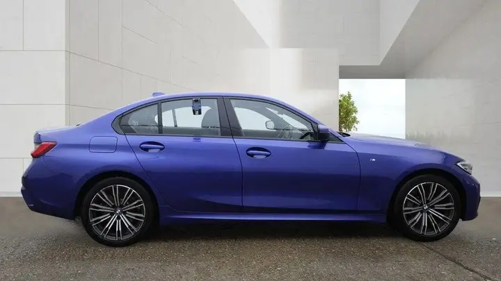 BMW 3 Series 2020 photo 5
