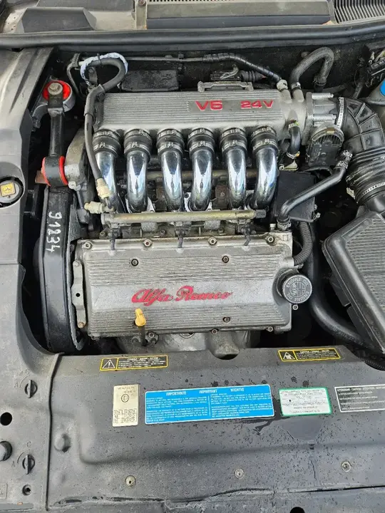 Alfa Romeo 166