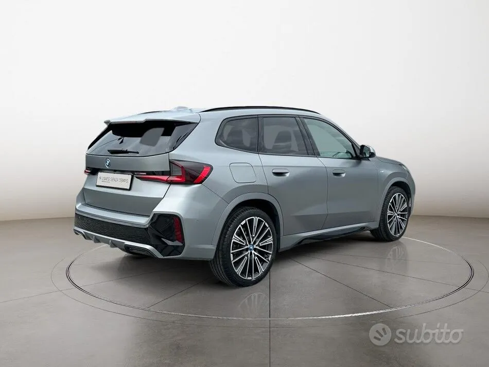 BMW X1 2024 photo 5