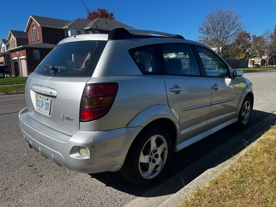 Pontiac Vibe 2008 photo 3