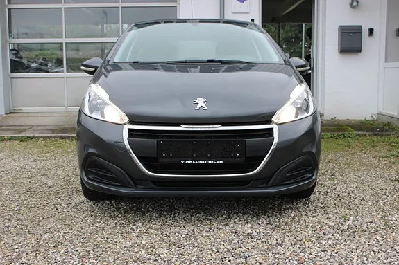 Peugeot 208 2017 photo 2