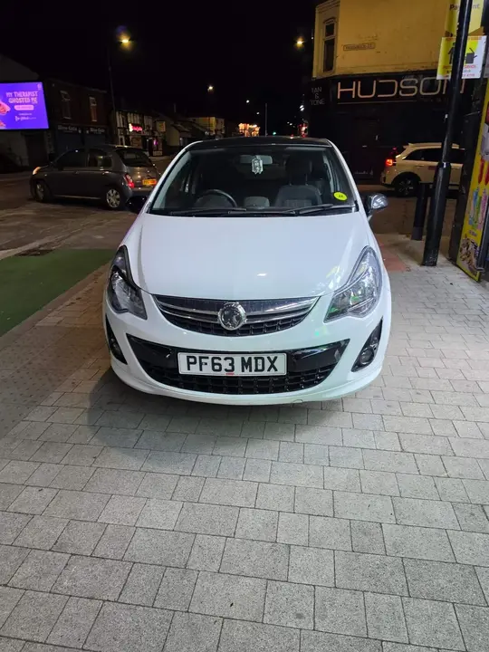 Vauxhall Corsa 2013 photo 2