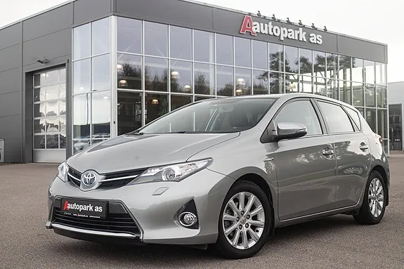 Toyota Auris 2013 photo 3