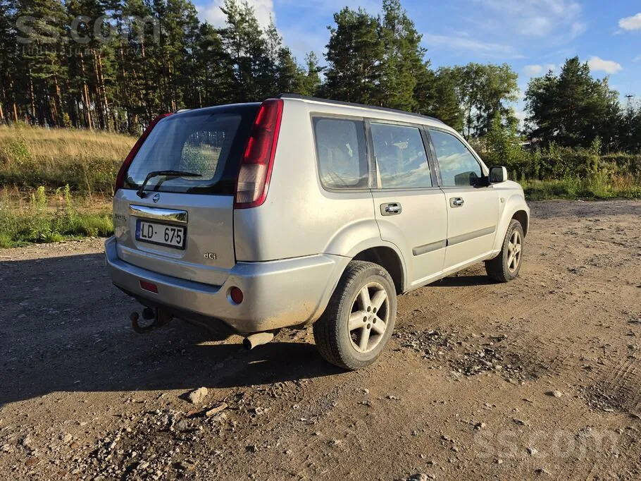 Nissan X-Trail 2004 photo 3