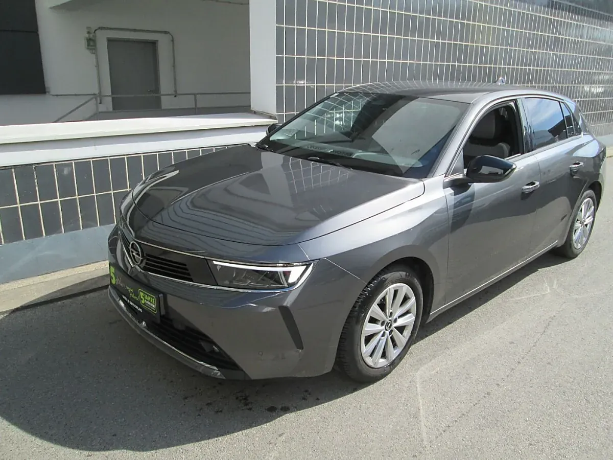 Opel Astra 2023 photo 2