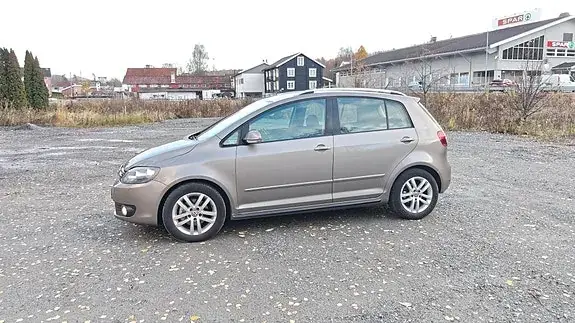 Volkswagen Golf Plus 2010 photo 2
