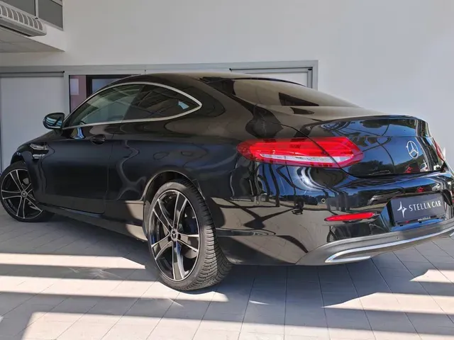 Mercedes-Benz C-Class Coupe 2016 photo 4