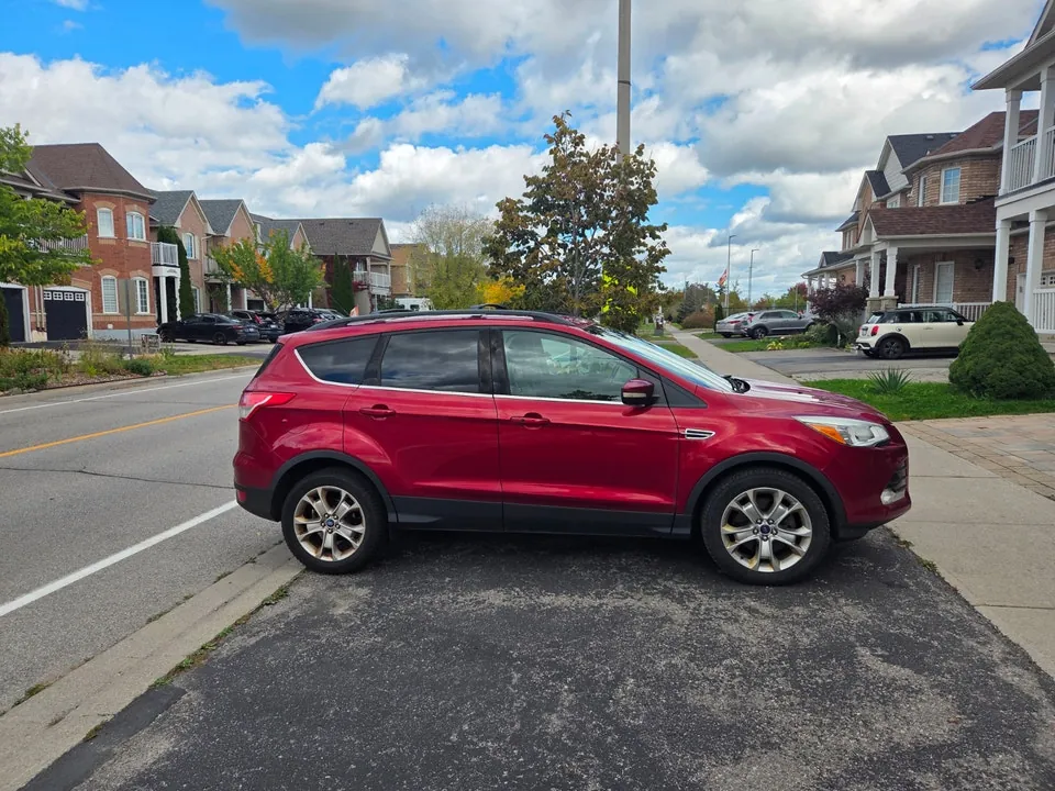 Ford Escape 2013 photo 2