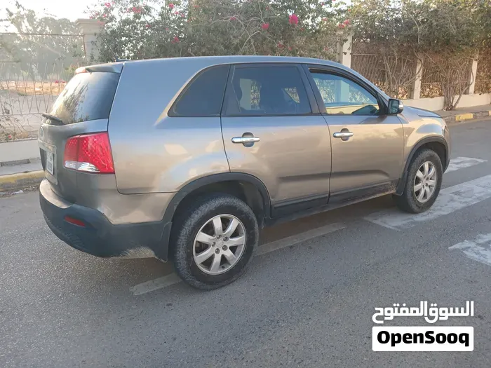 Kia Sorento 2012 photo 2