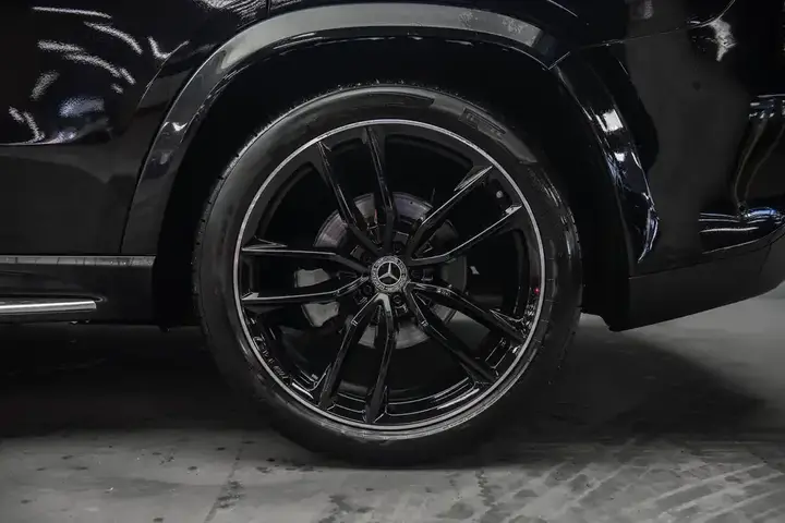 Mercedes-Benz Gls 2025 photo 5