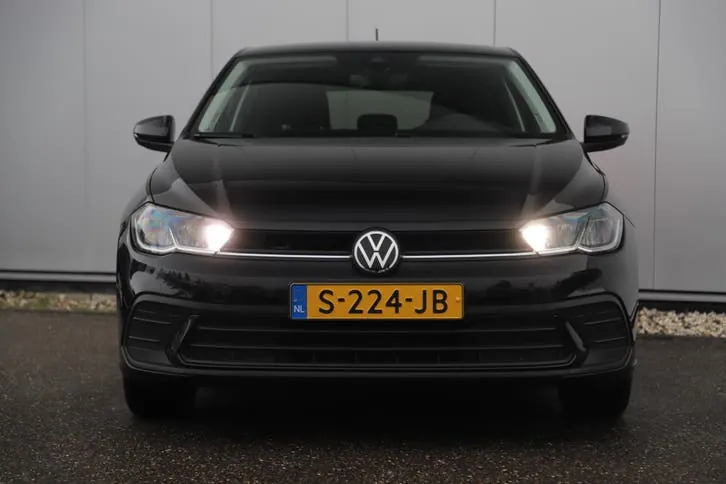 Volkswagen Polo 2023 photo 2