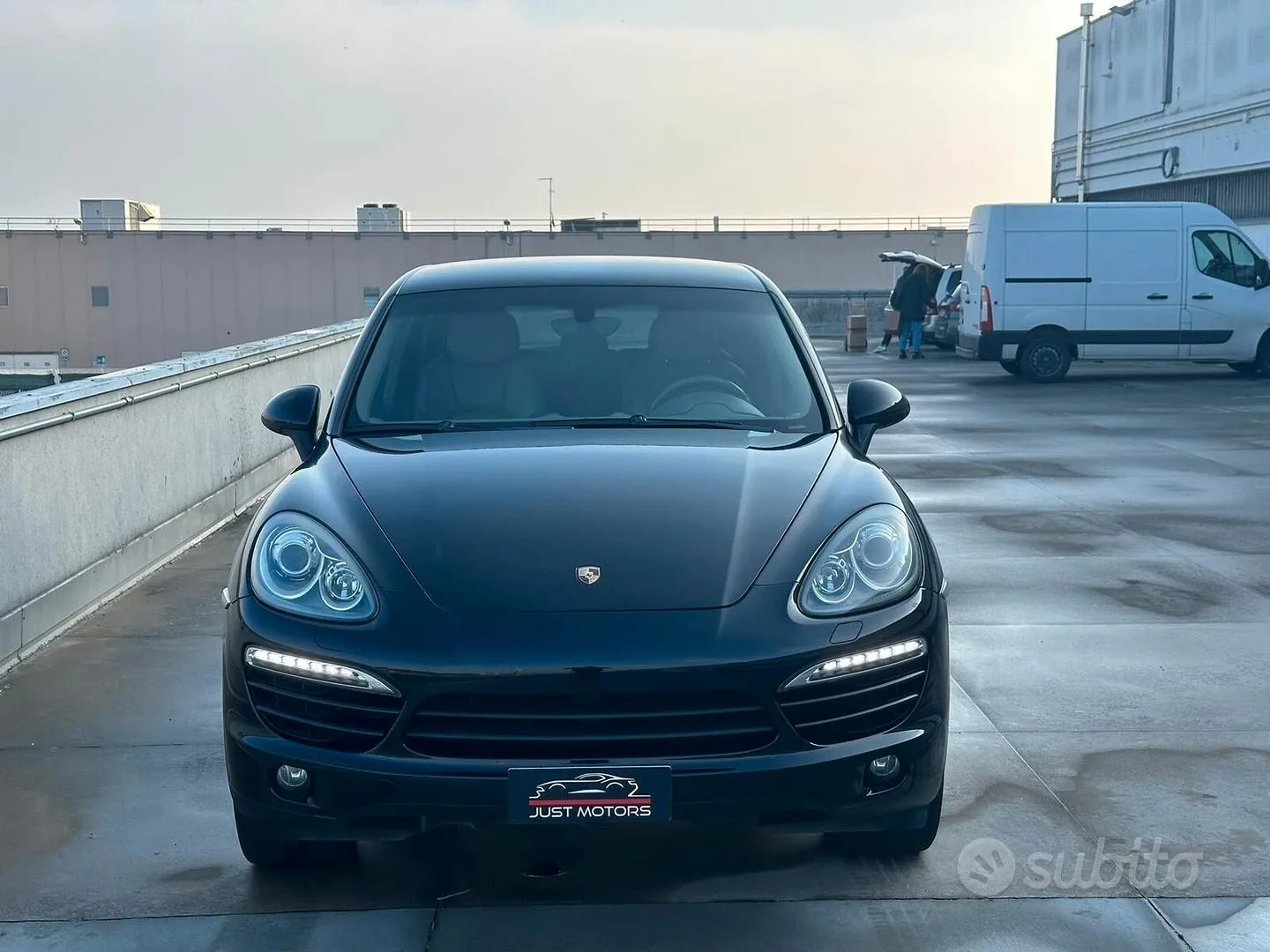 Porsche Cayenne 2011 photo 4