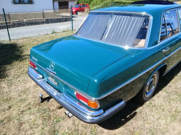 Mercedes-Benz S-Class 1967 photo 3