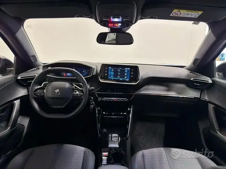 Peugeot 2008 2023 photo 4