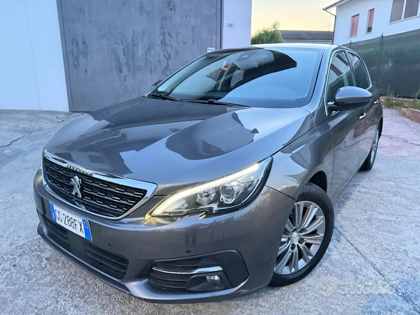 Peugeot 308