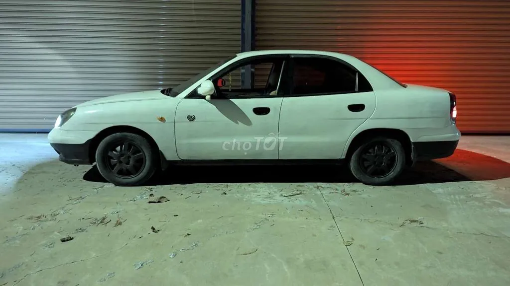 Daewoo Nubira 2002 photo 2