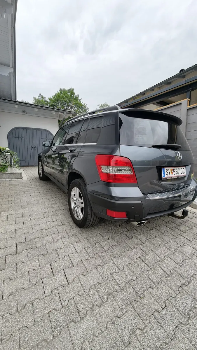 Mercedes-Benz Glk Class 2011 photo 2