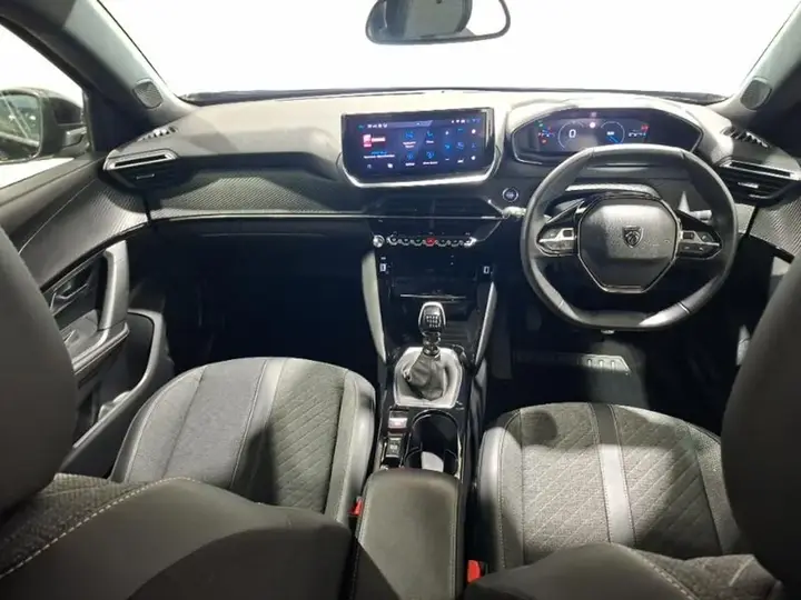 Peugeot 2008 2023 photo 3