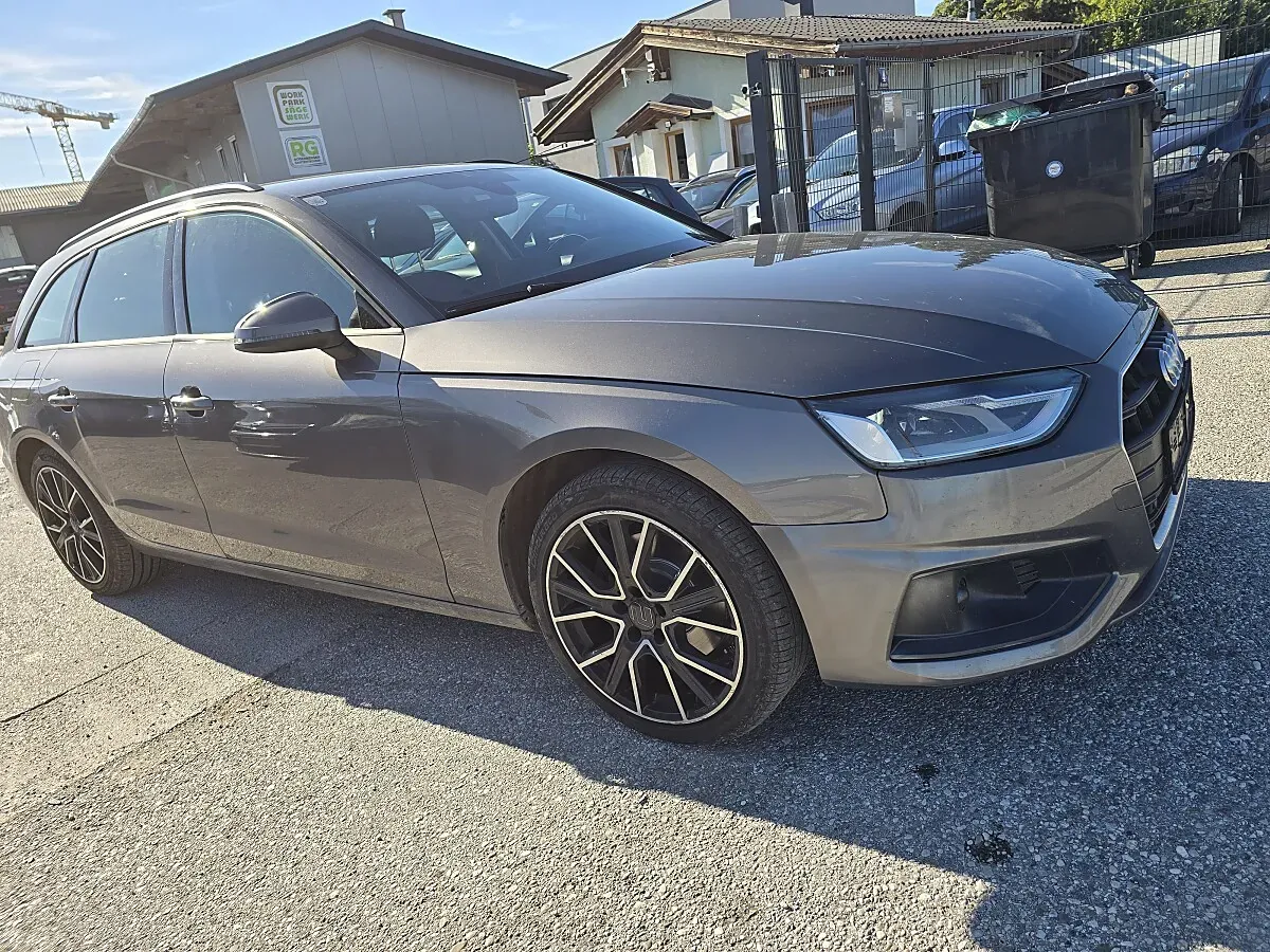 Audi A4 2020 photo 2