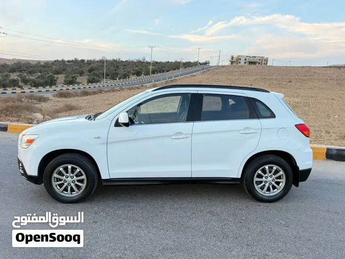 Mitsubishi Asx 2012 photo 2