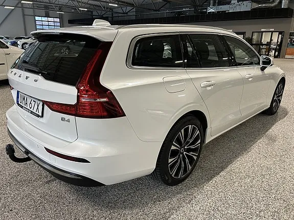 Volvo V60 2023 photo 4
