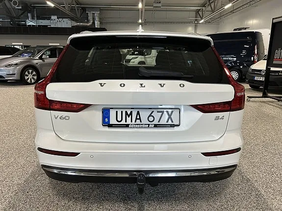 Volvo V60 2023 photo 3