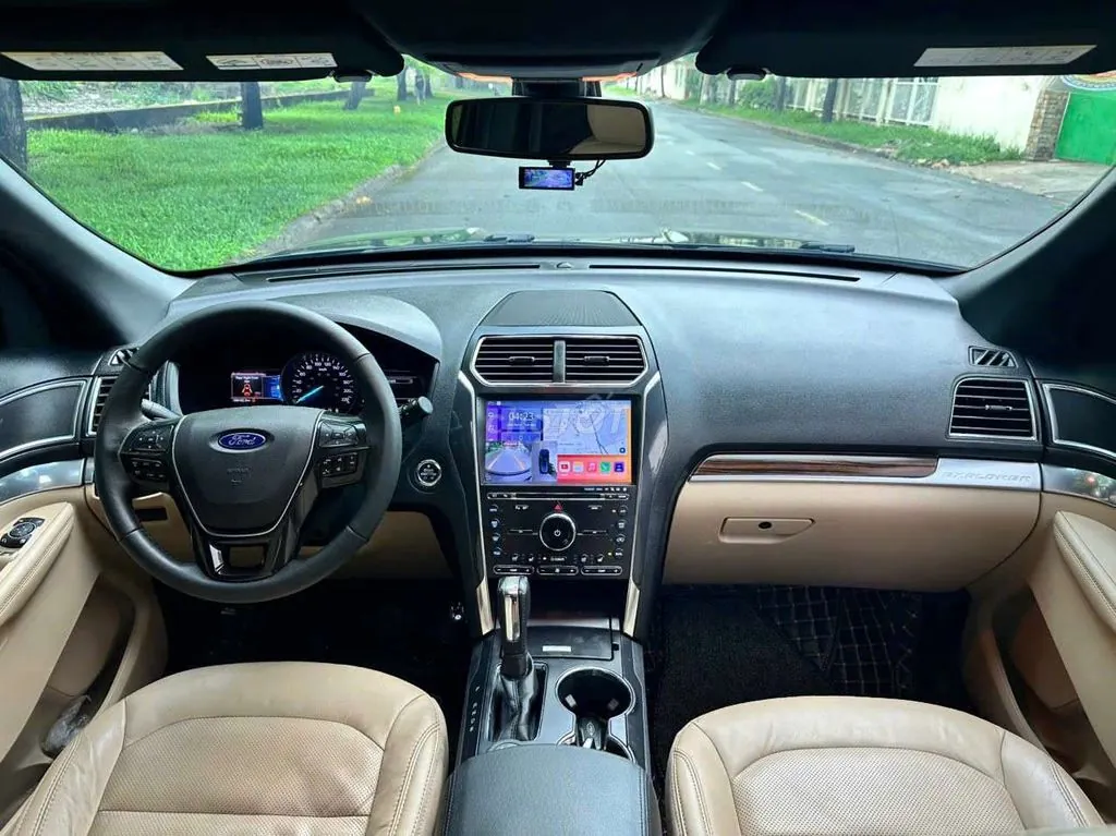 Ford Explorer 2017 photo 3