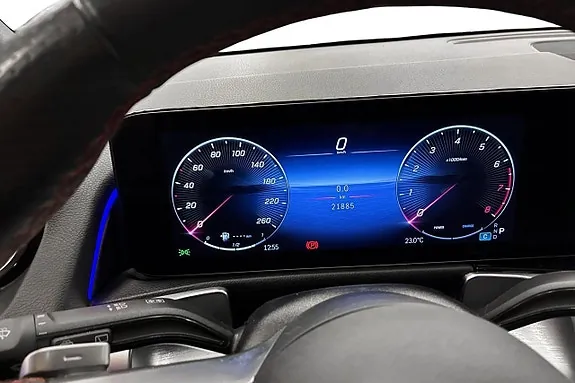 Mercedes-Benz Glb200 2025 photo 5
