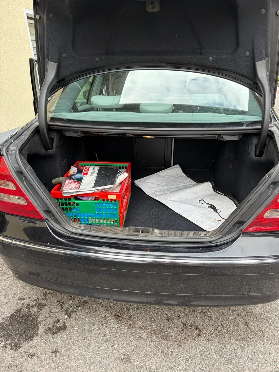 Mercedes-Benz C-Class 2003 photo 3