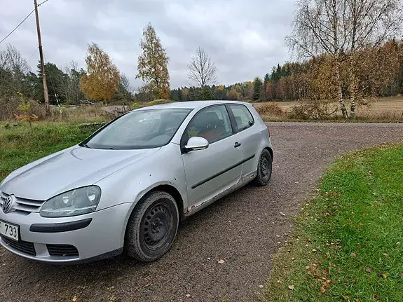 Volkswagen Golf 5 2004 photo 2
