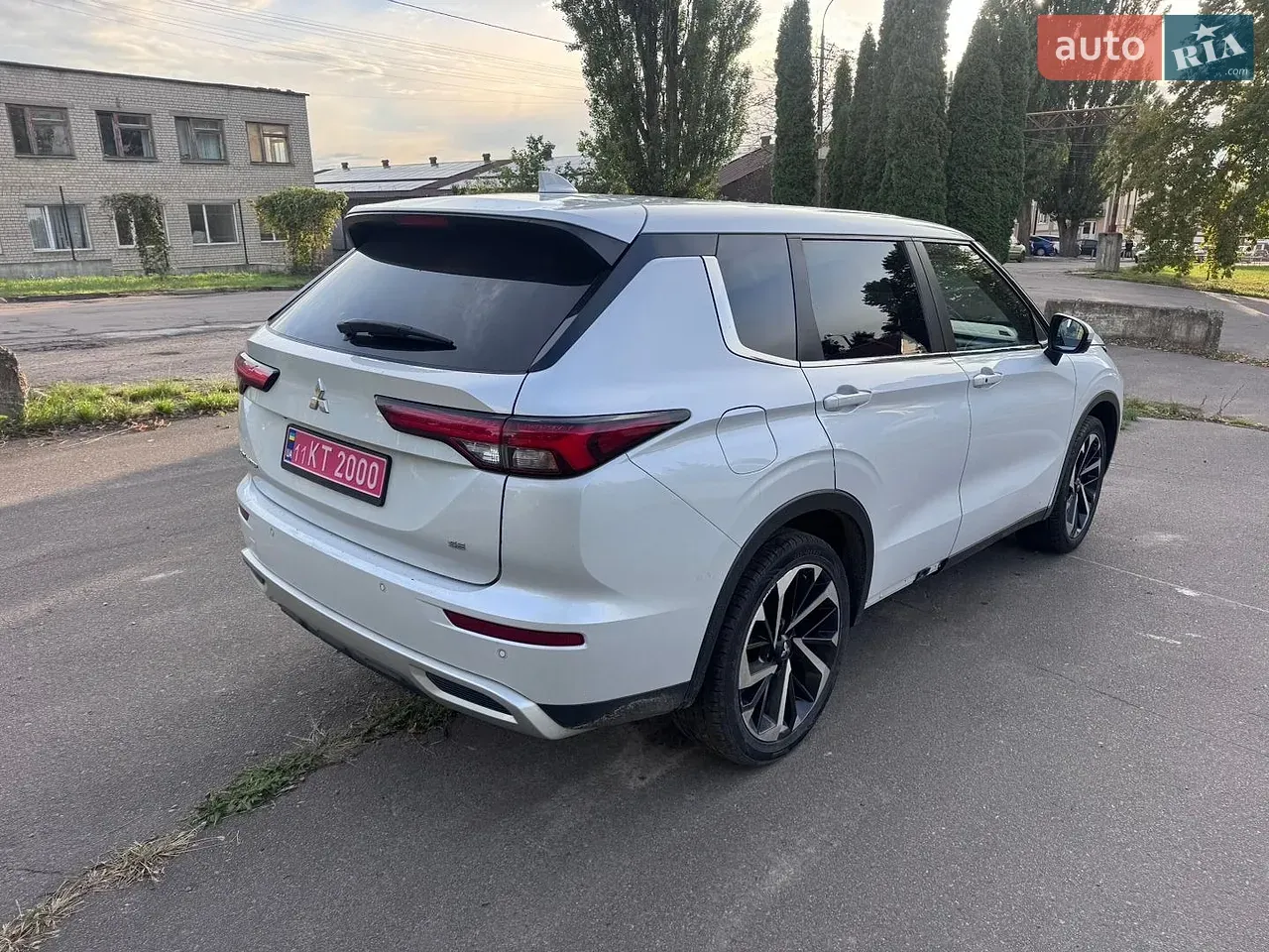 Mitsubishi Outlander 2022 photo 3