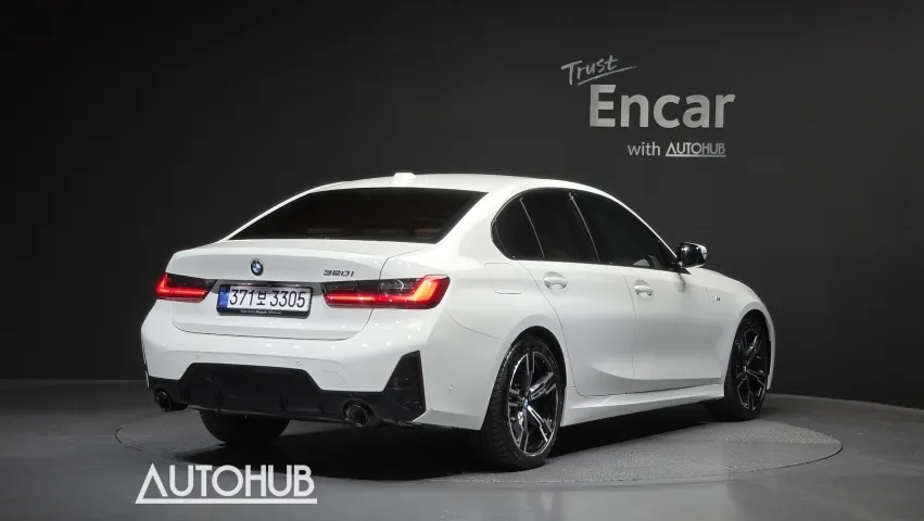 BMW 3 Series 2026 photo 2