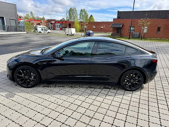 Tesla Model 3 2021 photo 4