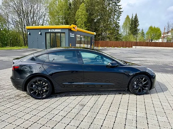 Tesla Model 3 2021 photo 3