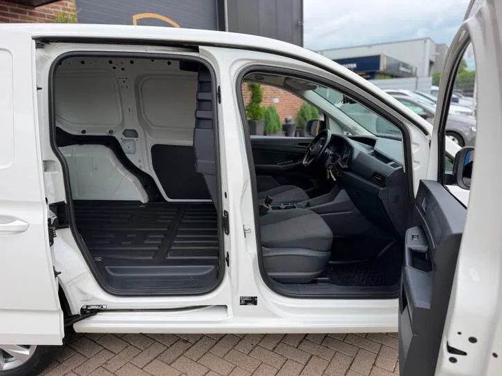 Volkswagen Caddy 2022 photo 3
