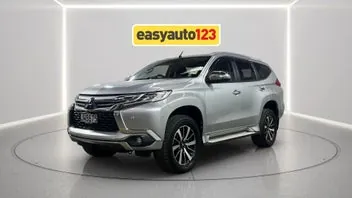 Mitsubishi Pajero Sport 2016 photo 4