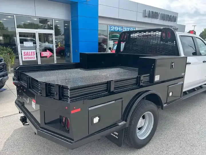 GMC Sierra 3500Hd 2026 photo 4