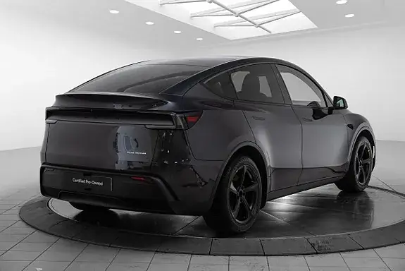 Tesla Model Y 2025 photo 5