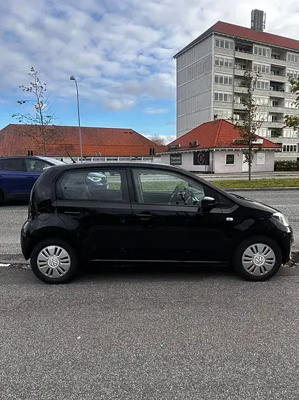 Volkswagen Up 2013 photo 4