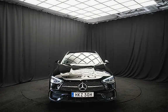 Mercedes-Benz C300 2023 photo 4